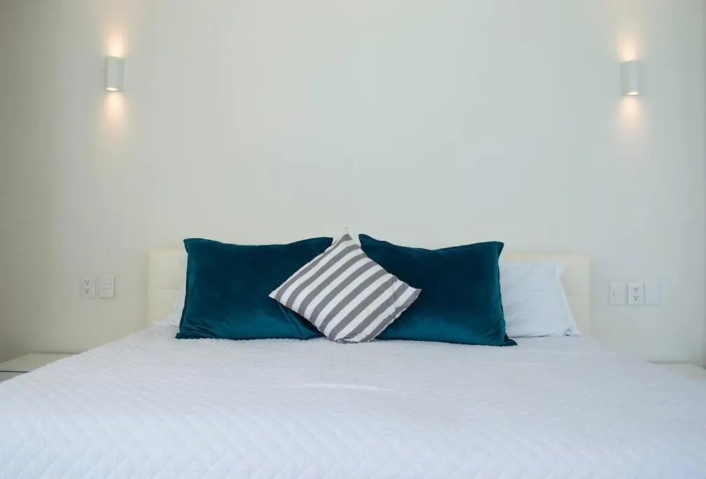 Luxury Ocean Front Apartment, 2 Bedroom Beach, Gym, Spa Cancun Apartment