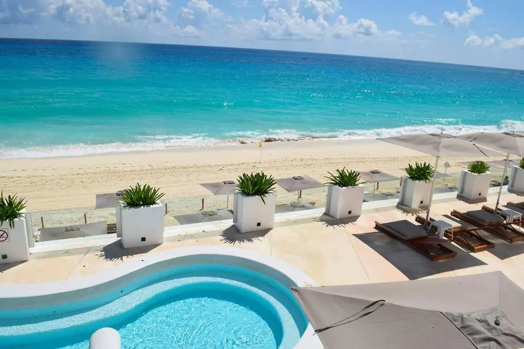 Luxury Ocean Front Apartment, 2 Bedroom Beach, Gym, Spa Cancun