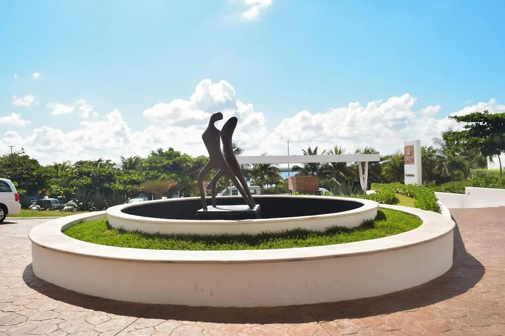 Luxury Ocean Front Apartment, 2 Bedroom Beach, Gym, Spa Cancun Apartment